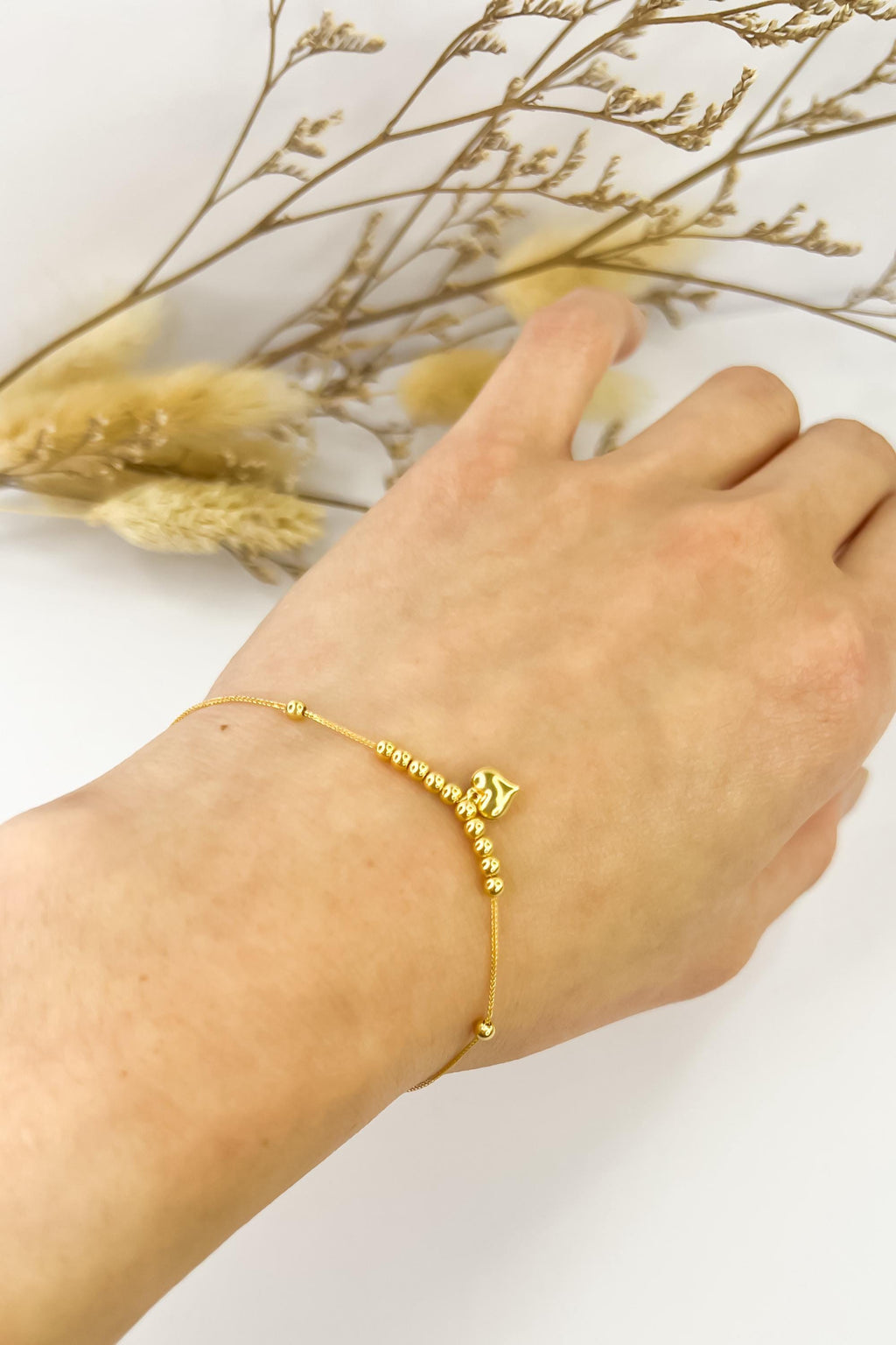 18k Solid Gold Beaded with Heart Centre Piece Charm Bracelet - Unique - Au750 - Yellow Gold - Ideal Gift for Her - Best Gift for her