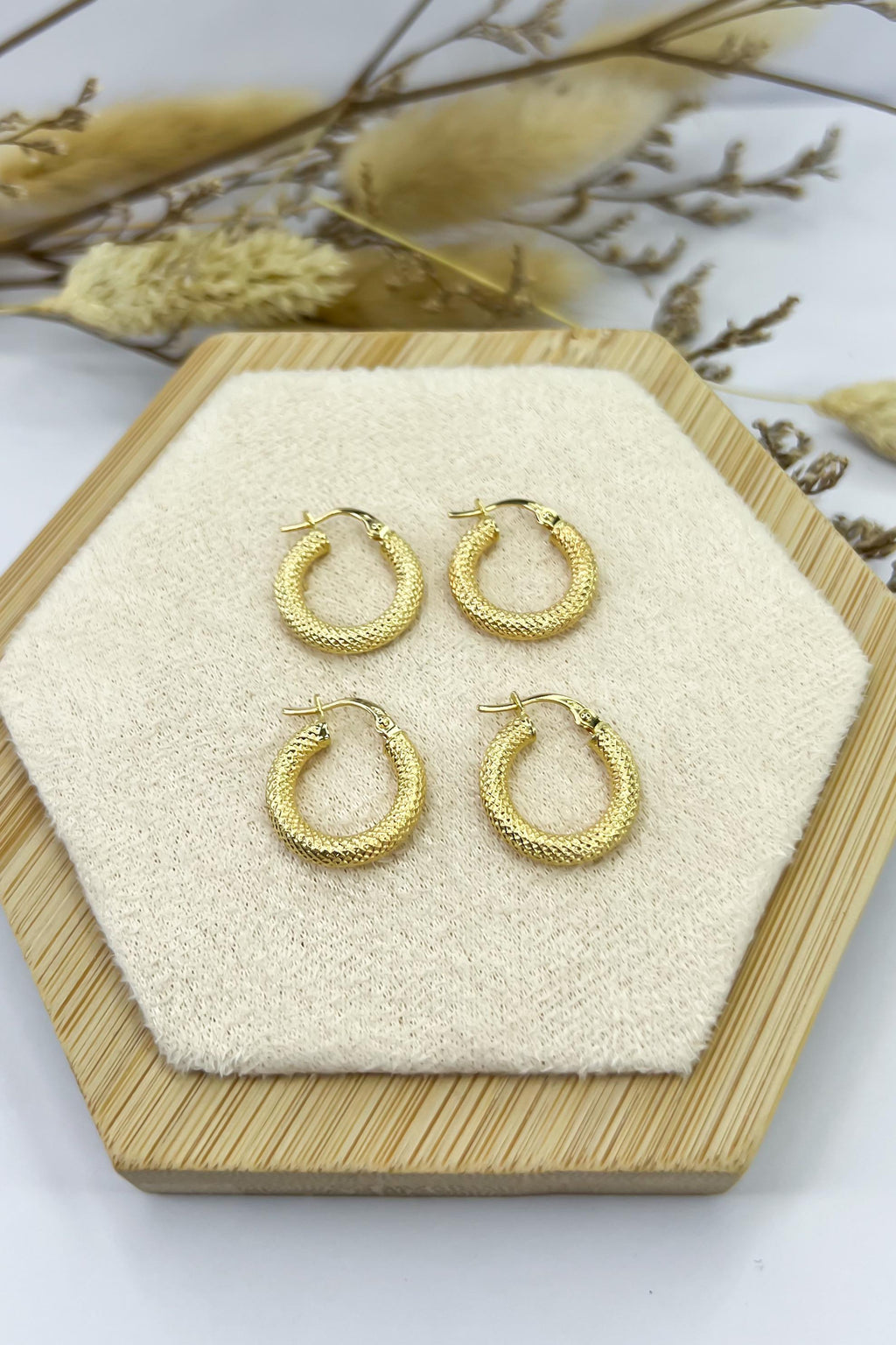 18K Solid Gold Textured Hoop Earrings -16mm - Thick & Unique - Dailywear - Best gift for her - Ideal gift for her - Birthday Gift for Her