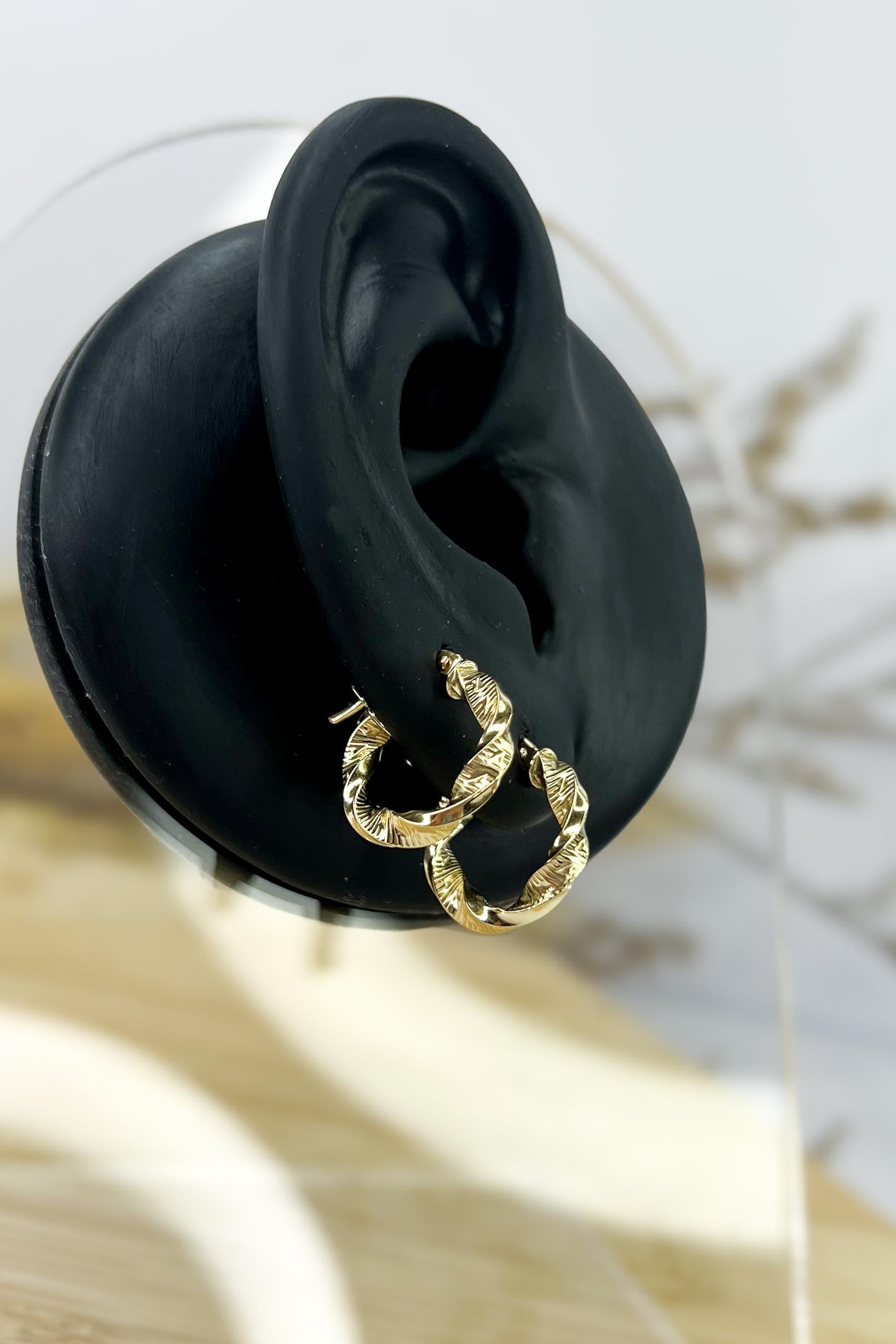 18k Solid Gold Twisted Earrings - 14mm - Unique - Bestseller Gift - Christmas Gift - Gift for Her - Birthday Gift