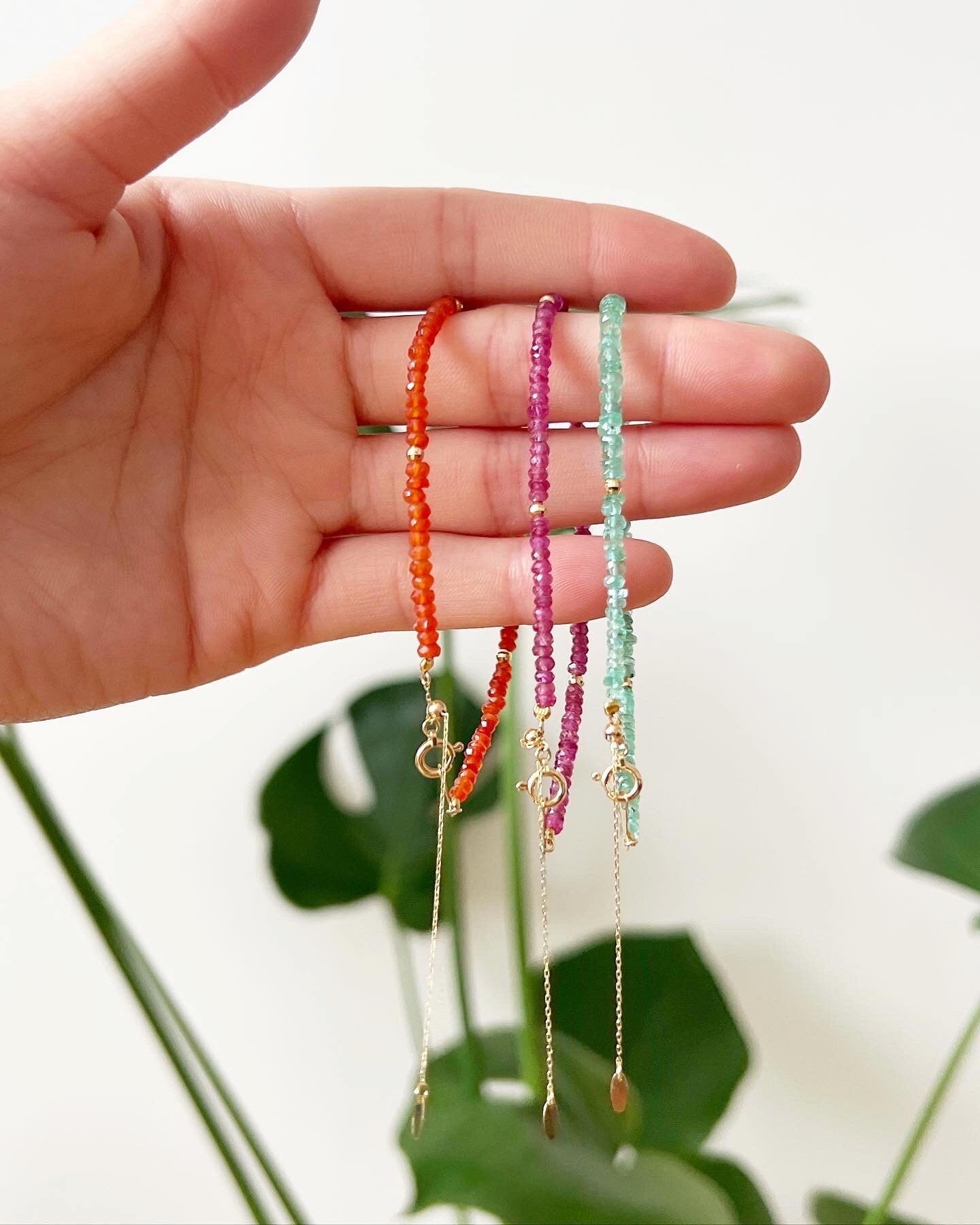 18K Gold Emerald Ruby Carnelian Beaded Bracelet, Dainty Natural Gemstone Jewelry