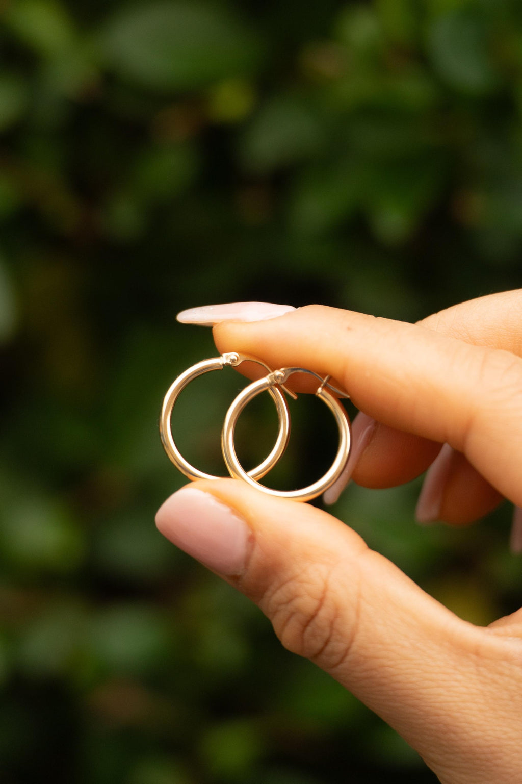 18K Solid Gold Hoop Earrings, 14mm 20mm Gold Hoops, Minimalist Everyday Earrings, Gift for Her